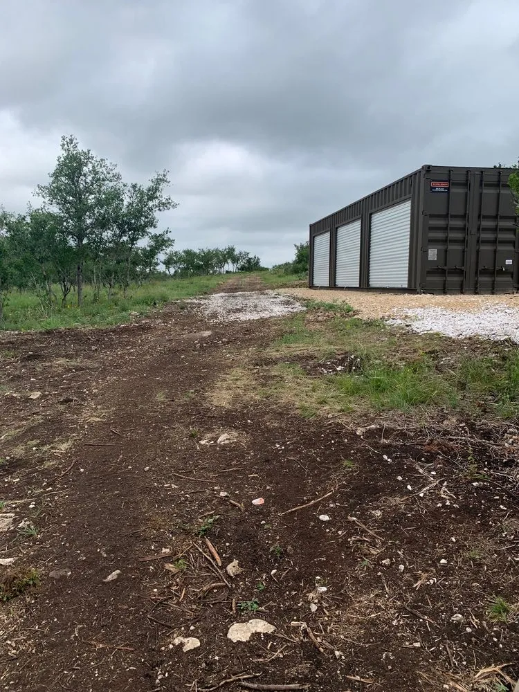 Custom yard maintenance in Martindale, TX - H&T Ranch Services