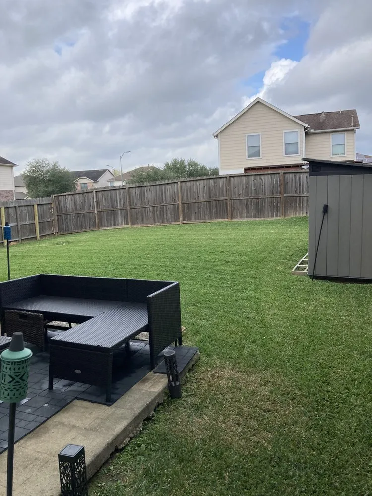 Top-rated garden landscaping in Spring, TX - HTX Lawn & Pressure Wash