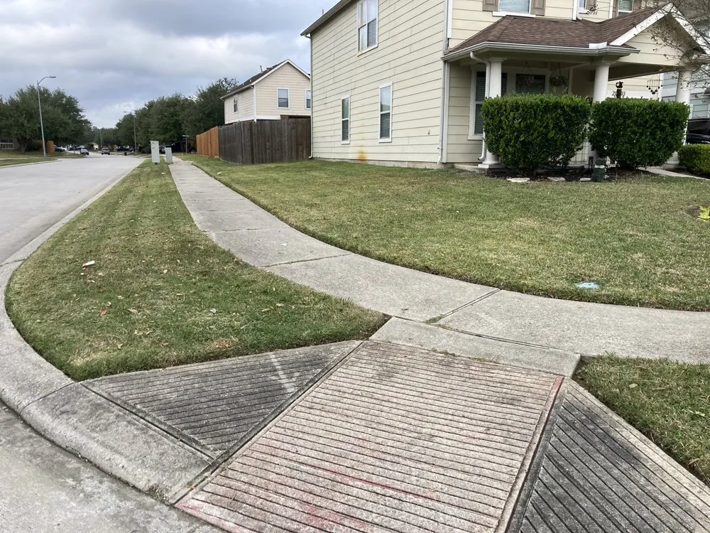 Reliable lawn mowing service in Spring, TX by HTX Lawn & Pressure Wash