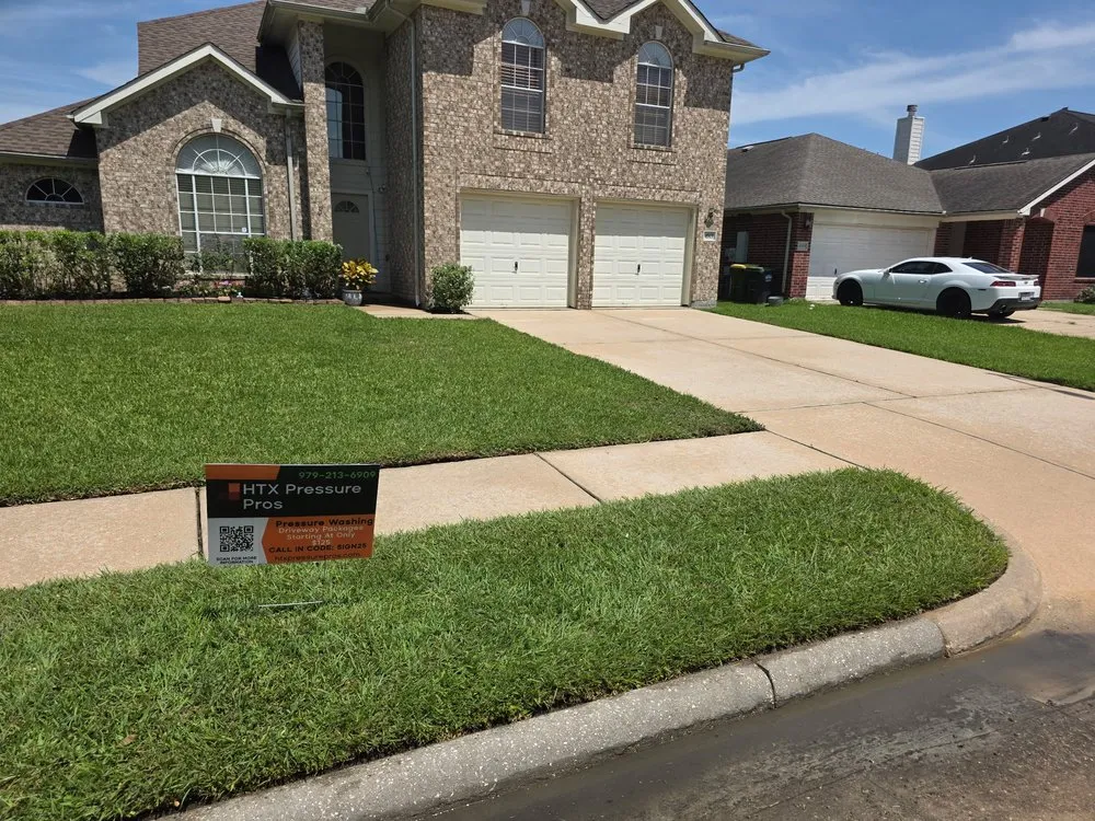 Expert yard cleanup service near you across Pasadena, TX - Htx Pressure Pros