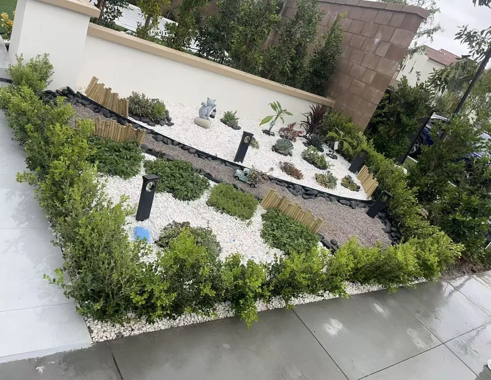 Custom landscaping services with custom design in Irvine, CA by Hua Ting Yi Jing | Zhao Landscape