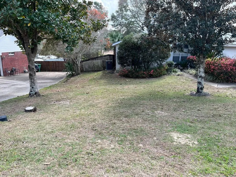 Reliable lawn care service in Crestview, FL by Hub City Lawn