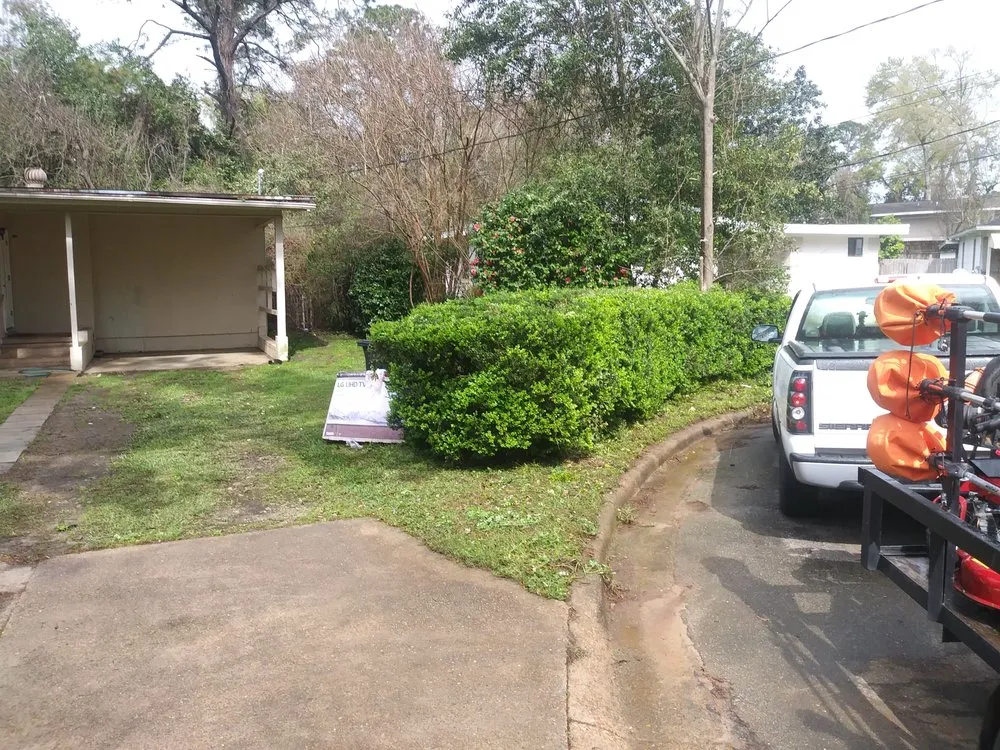 Affordable outdoor landscaping with custom design across Tallahassee, FL - Hubbard's Lawncare