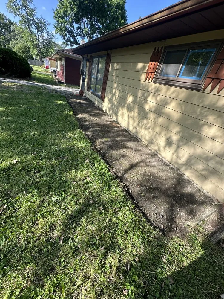 Top-rated landscaping services for beautiful yards in Columbus, OH by Hubers Lawn Services