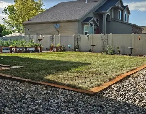 Top-rated garden landscaping in Clinton, UT by Huckleberry Landscaping