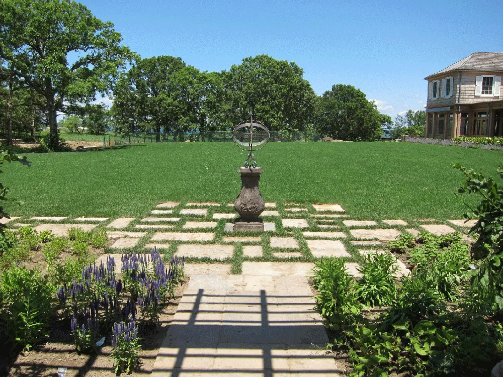 Professional yard cleanup service in Millbrook, NY - Hudson Berkshire