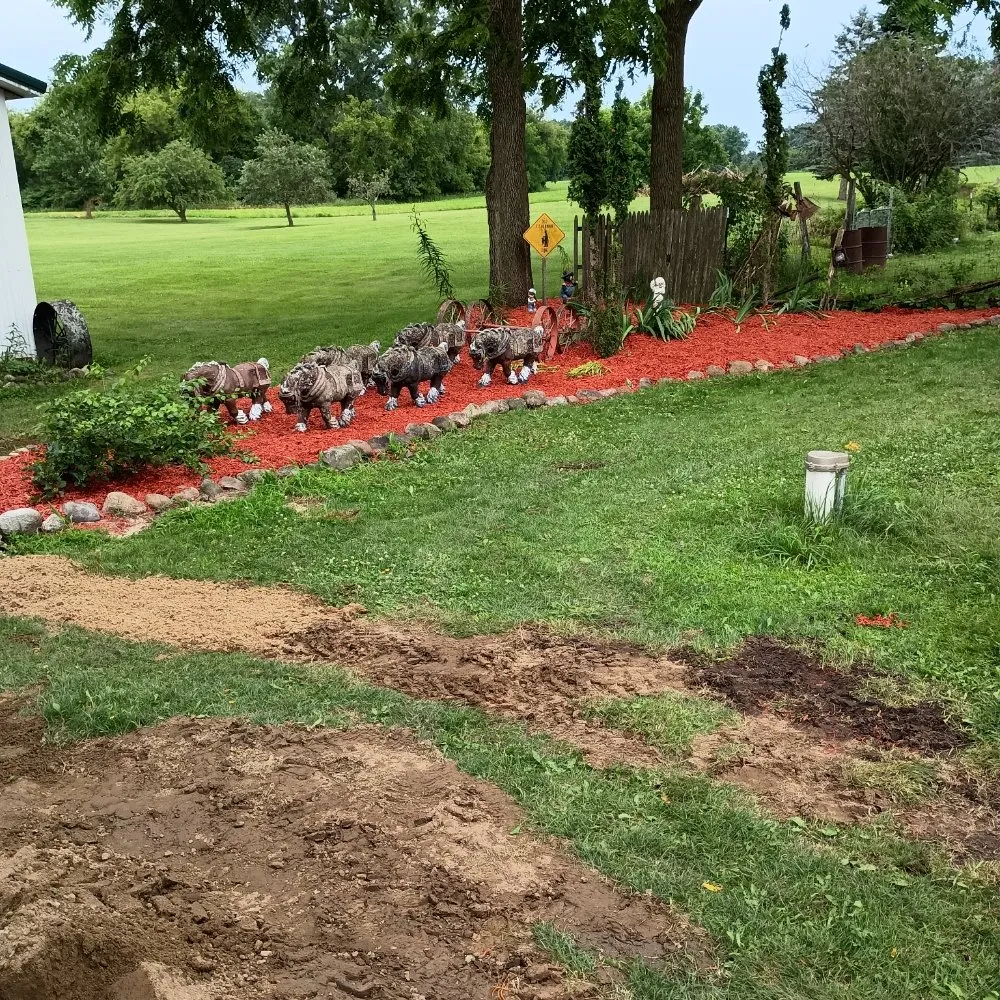 Expert lawn mowing service experts serving North Branch, MI - Hudson Hauling And Junk Removal