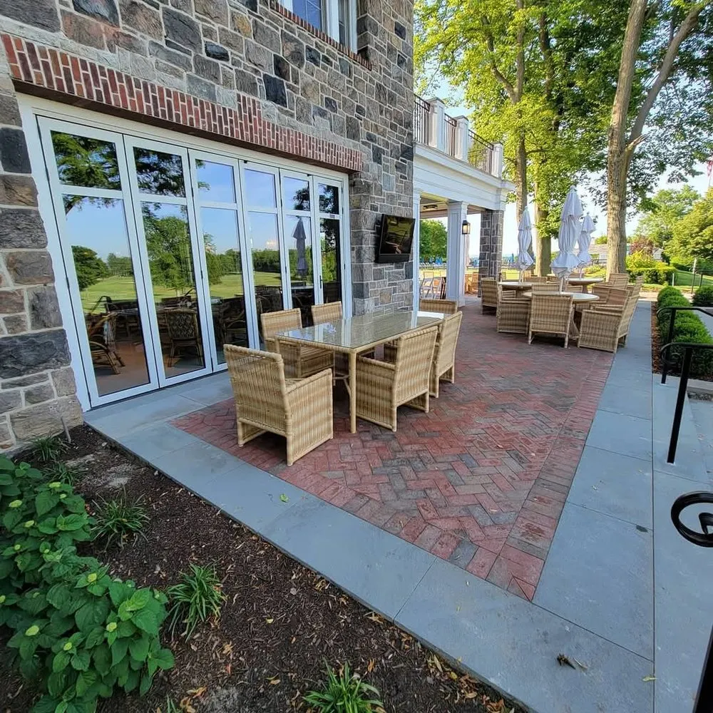 Expert yard cleanup service in Pound Ridge, NY - Hudson Landscape Contractors & Tree Care Specialists, Inc.