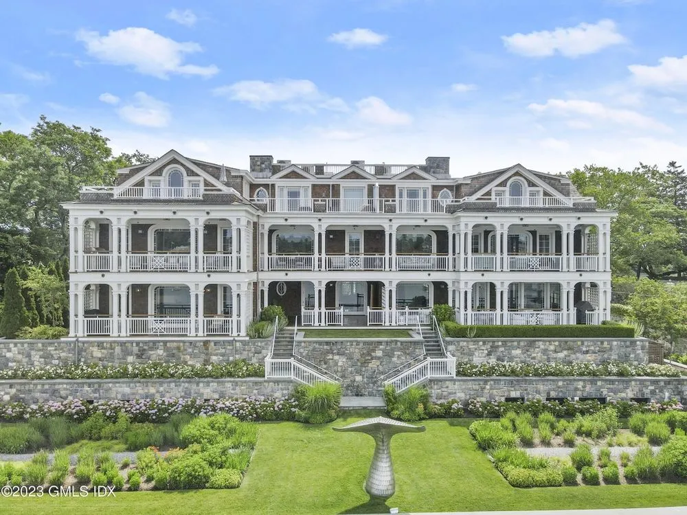 Professional garden landscaping near you in Pound Ridge, NY by Hudson Landscape Contractors & Tree Care Specialists, Inc.