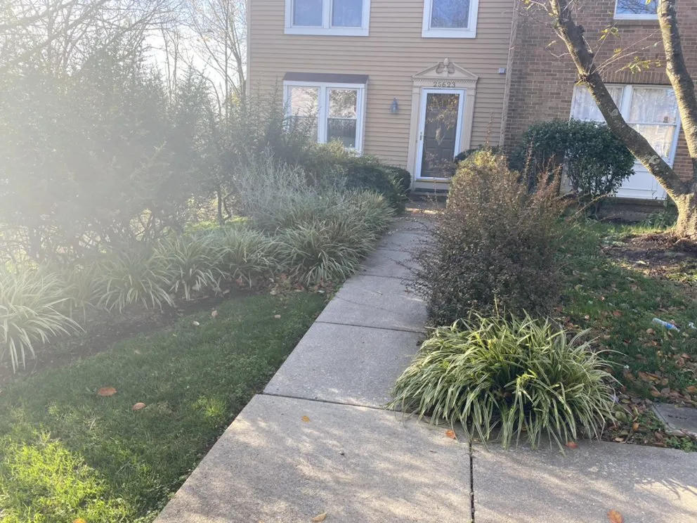 Top-rated lawn mowing service in New Market, MD by Hudson Landscaping