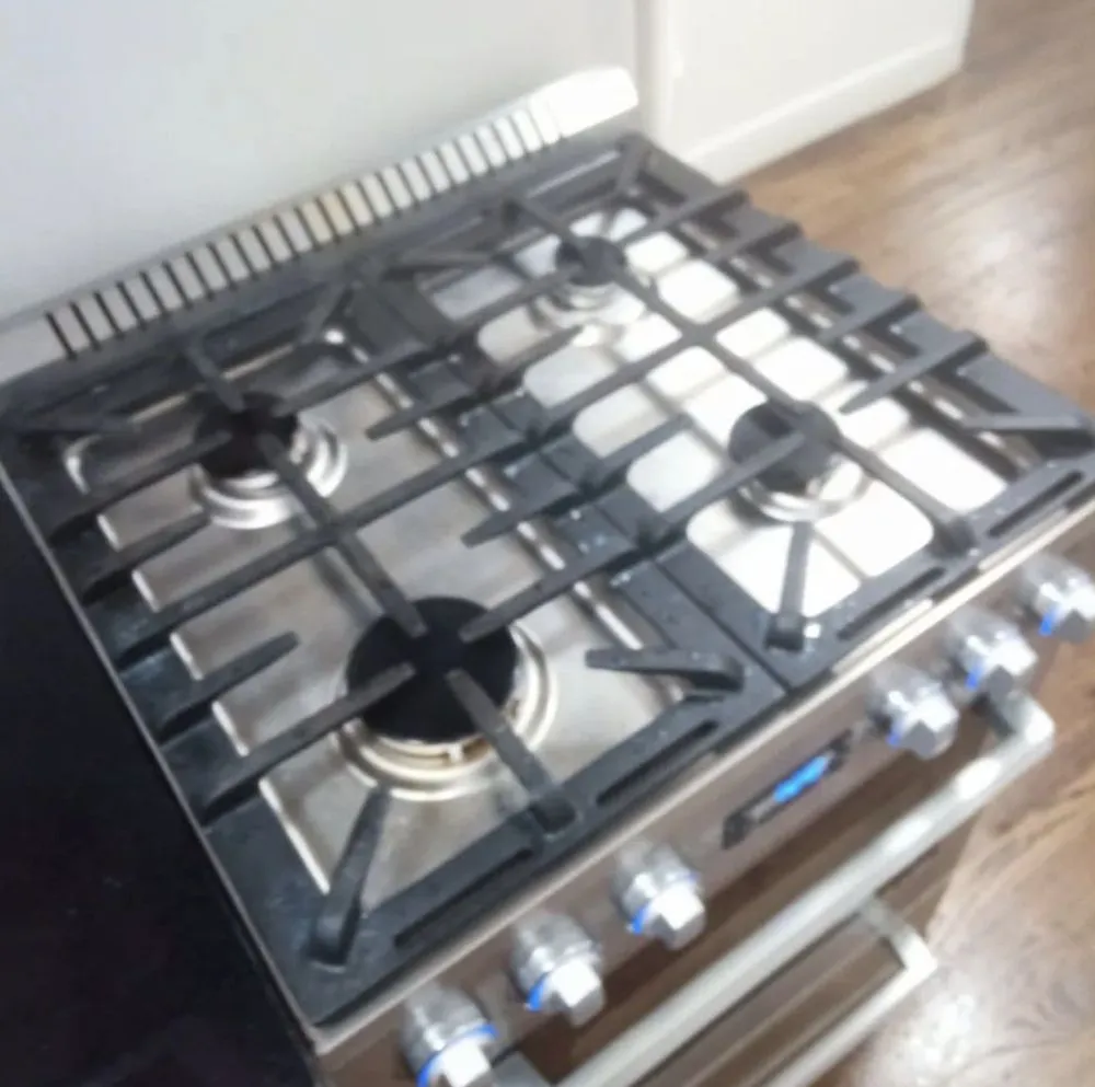 Reliable lawn care service in New York, NY by Hudson Shine Cleaning