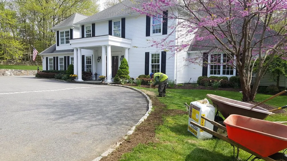 Trusted landscape installation experts serving Bedford Hills, NY - Hudson Valley Landscape Design