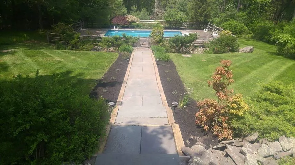 Reliable yard cleanup service in Lake Katrine, NY - Hudson Valley Landscaping