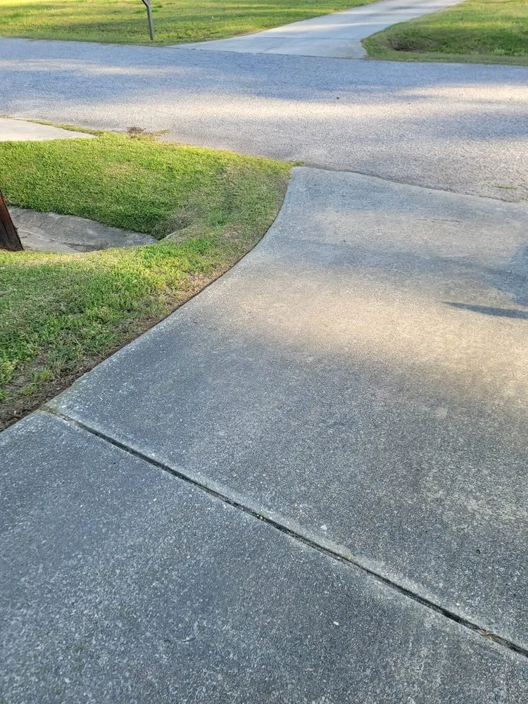 Custom residential landscaping in Rocky Mount, NC by Hudson's Cuttings