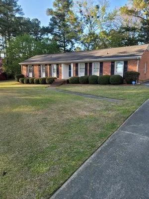 Hudson's Cuttings Logo