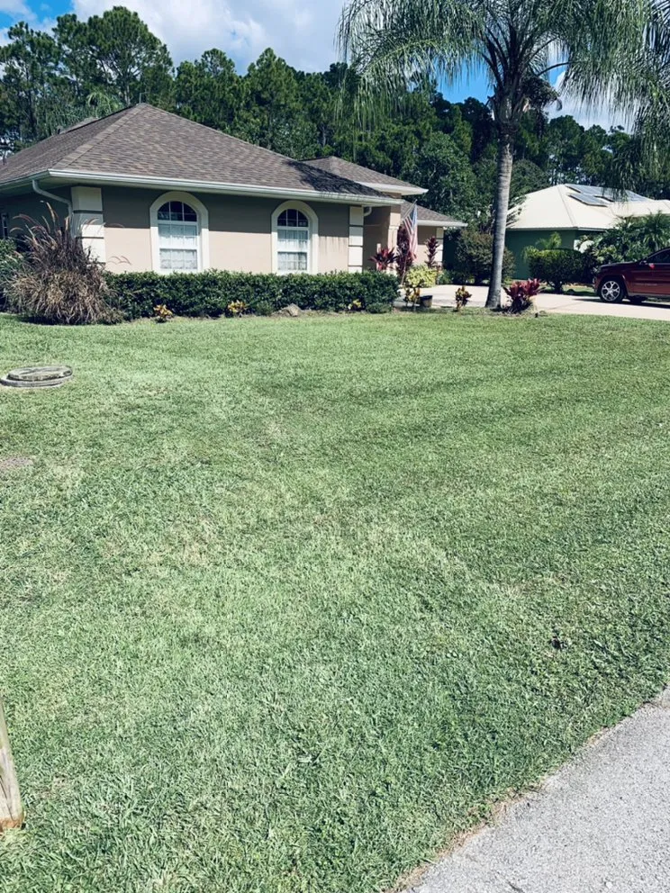 Reliable lawn care service in Palm Coast, FL - Hudson’s Lawn Care