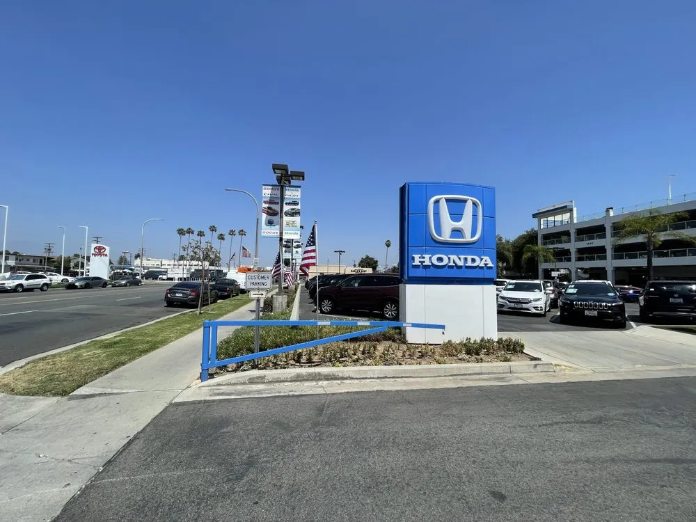 Affordable yard maintenance in San Gabriel, CA by Huerta's Landscape & Maintenance