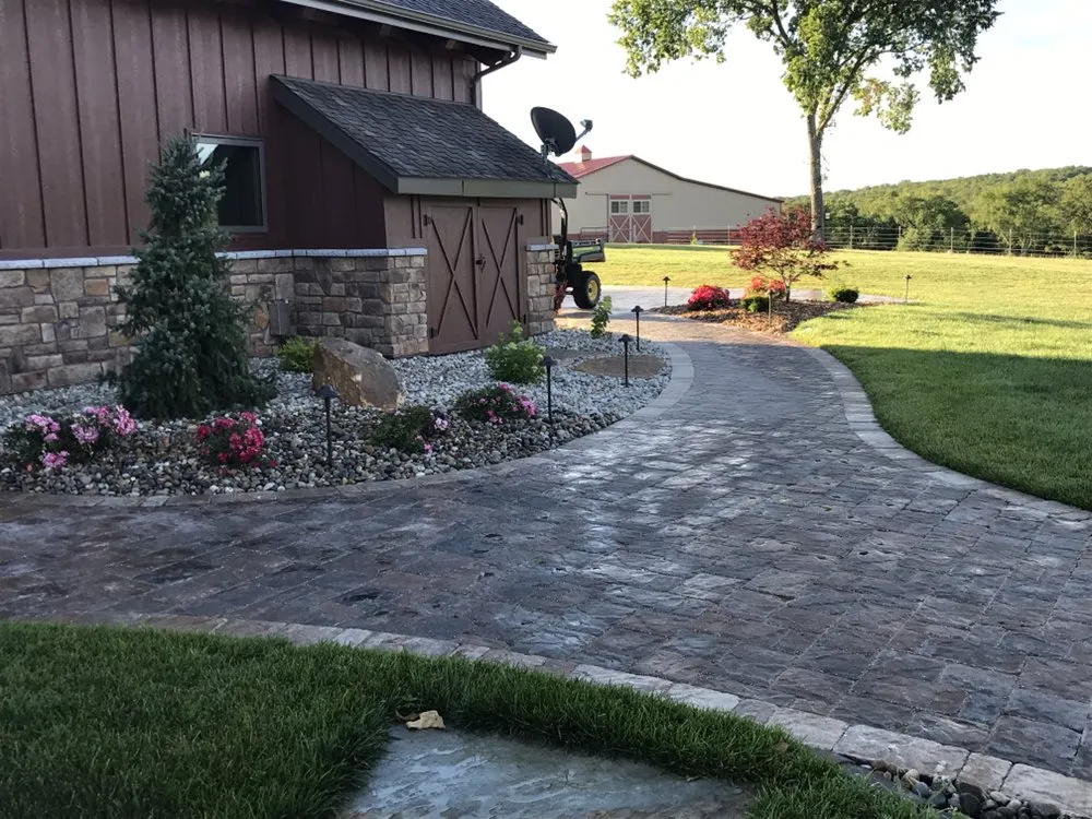 Affordable landscape design in Saint James, MO - Huffman Lawn & Landscaping