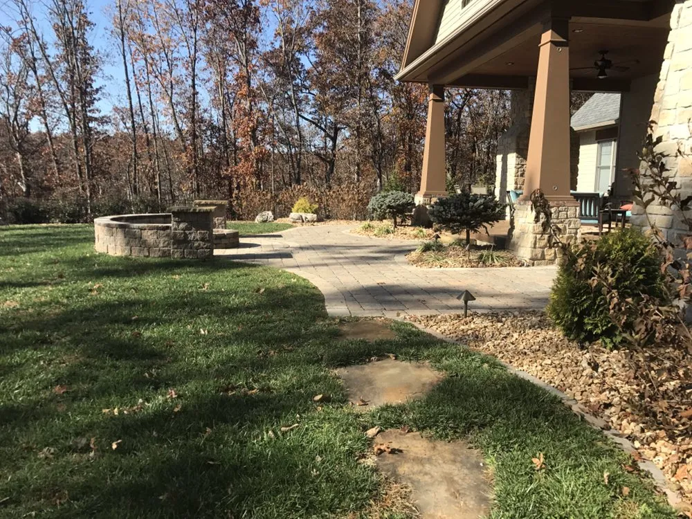Affordable yard maintenance in Saint James, MO - Huffman Lawn & Landscaping