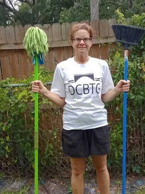 Huff's Cleaning and Landscaping Logo