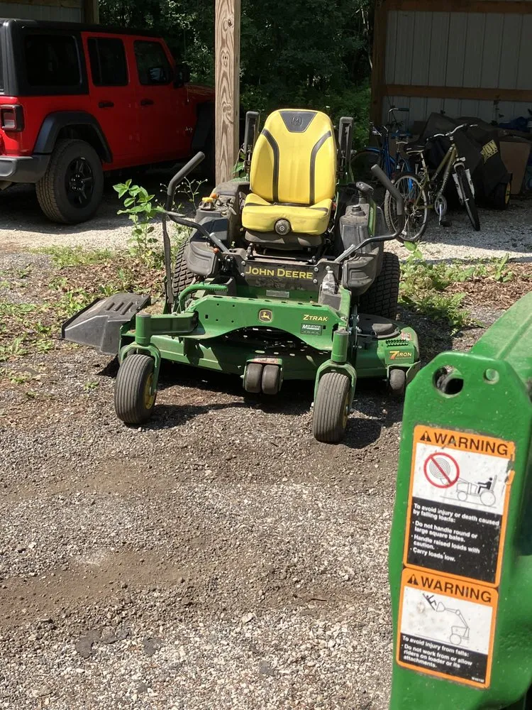 Trusted yard cleanup service in Chatham, IL by Hufnagle Construction