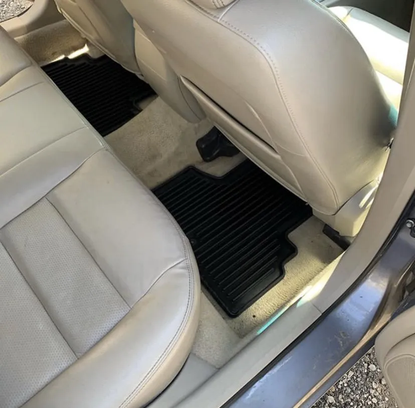 Reliable lawn care service experts serving Indianapolis, IN - Hughes Extreme Power Washing