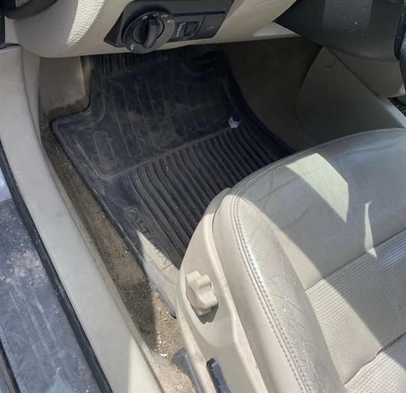 Expert yard cleanup service for residential properties in Indianapolis, IN by Hughes Extreme Power Washing