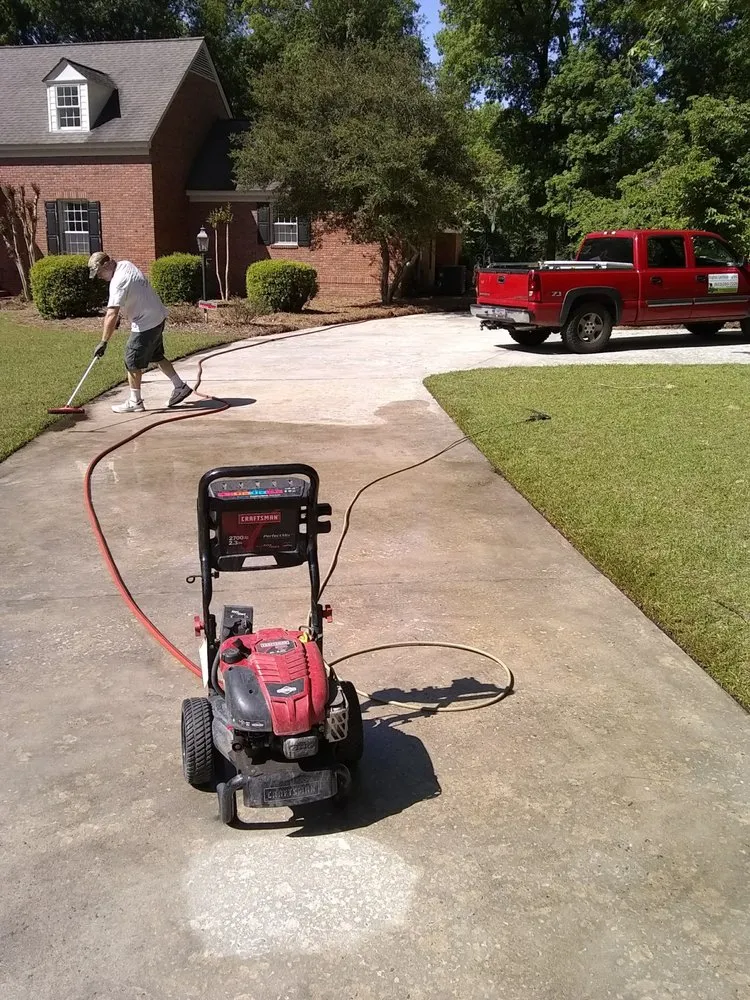 Trusted garden landscaping in Orangeburg, SC - Hughes Home Repairs And Landscaping