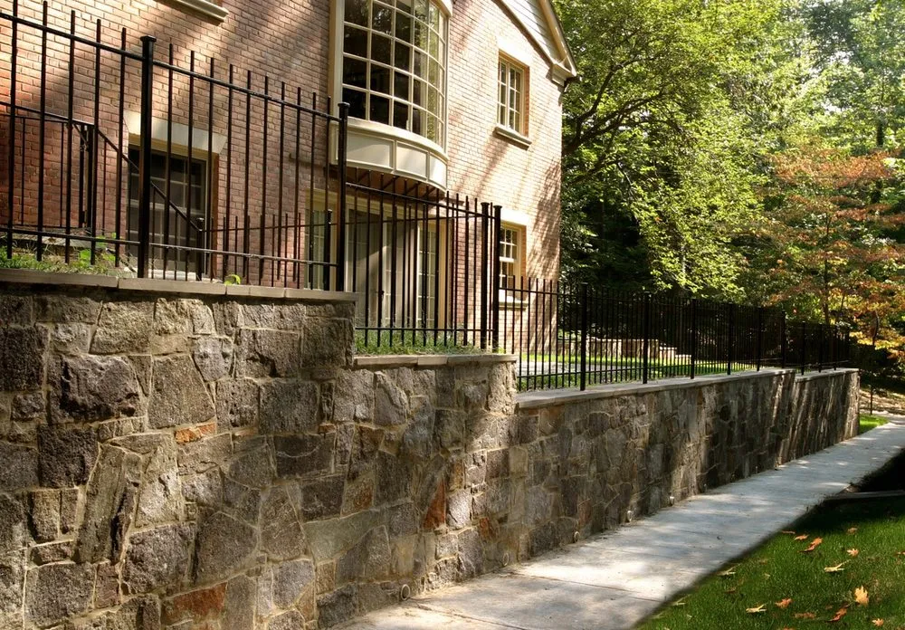 Top-rated yard cleanup service for beautiful yards in Poolesville, MD by Hughes Landscaping