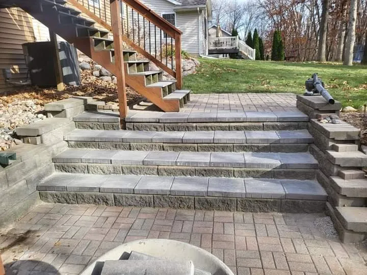 Top-rated yard maintenance in Bartonville, IL by Hughes Lawn Care & Landscaping