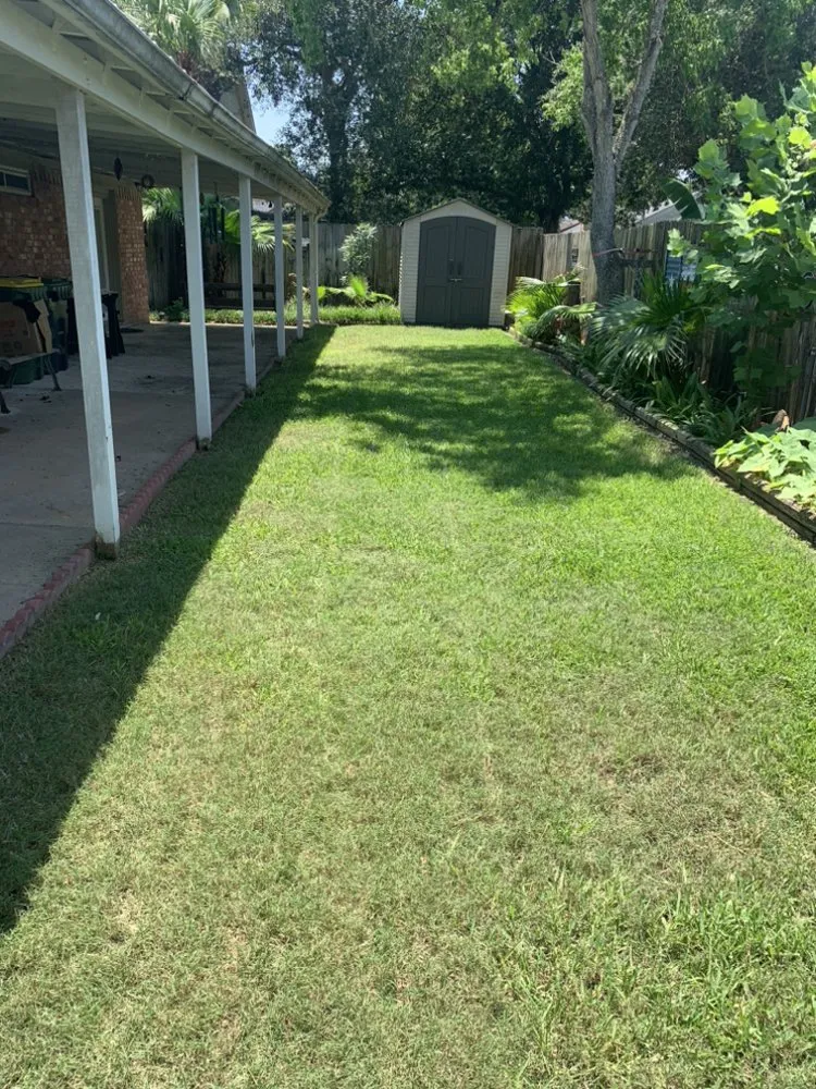 Top-rated outdoor landscaping experts serving South Houston, TX - Hugh’s Lawn Services