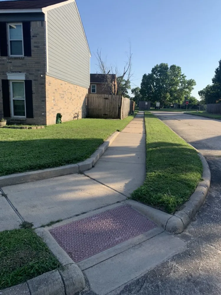 Expert landscape design in South Houston, TX by Hugh’s Lawn Services