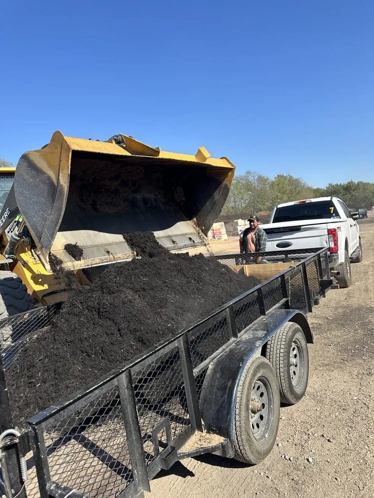 Professional garden landscaping in Austin, TX - Hugo Grass