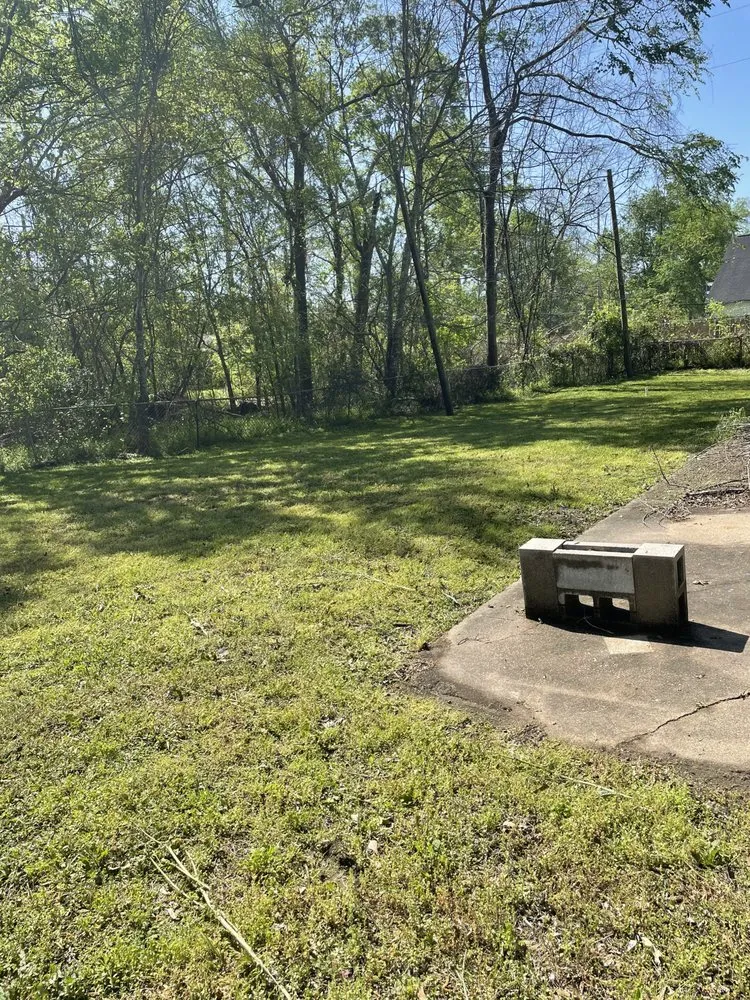 Custom outdoor landscaping in Cleveland, TX - Hugo Mejia Landscaping