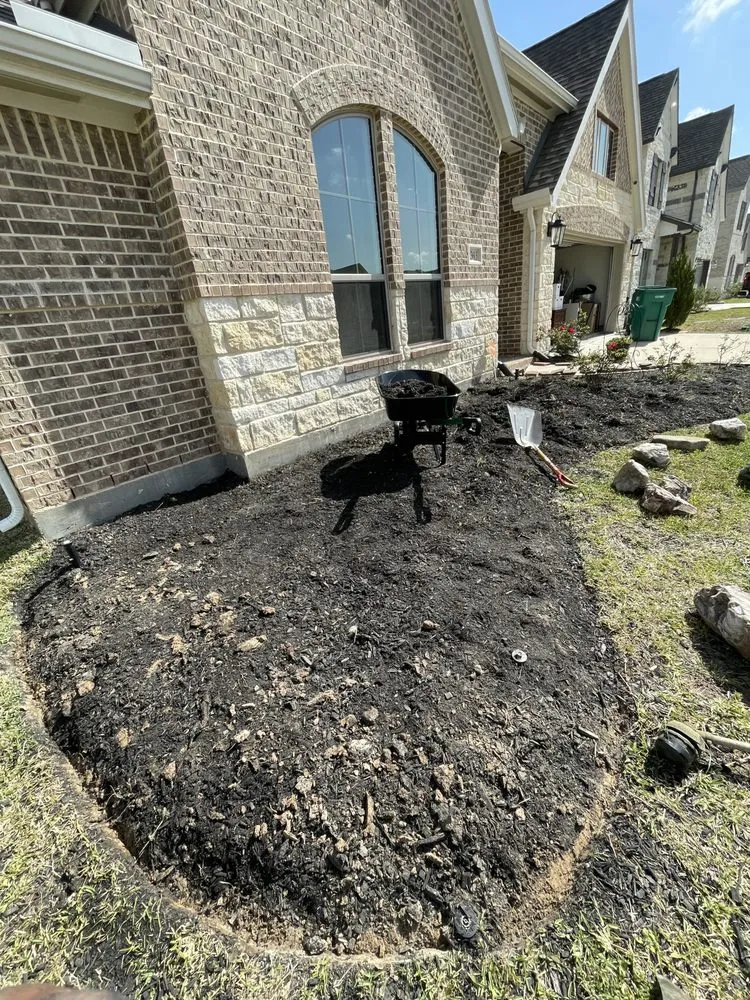 Trusted landscape design with custom design in Cleveland, TX by Hugo Mejia Landscaping