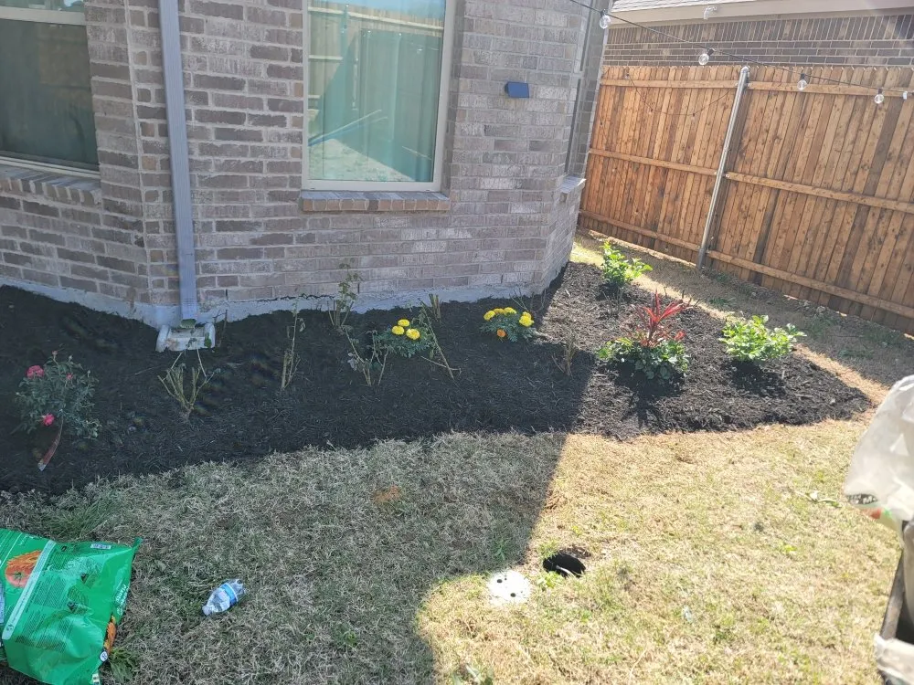 Custom outdoor landscaping for homes in Denton, TX by Hugo Perez