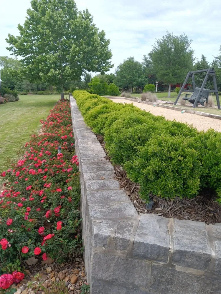 Reliable garden landscaping in Houston, TX - Hugo Tovar Landscaping