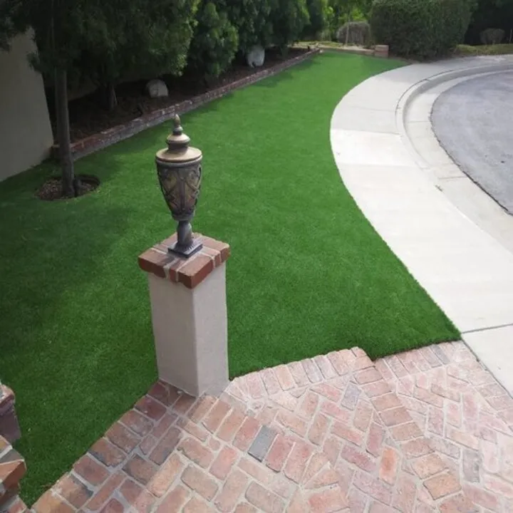 Professional garden landscaping in La Habra, CA - Hugo's Gardening