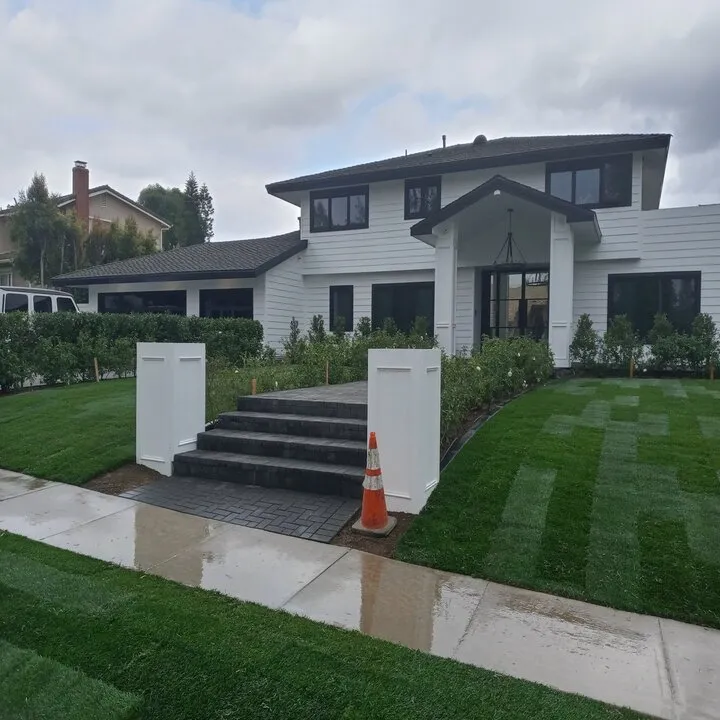 Expert lawn mowing service in La Habra, CA by Hugo's Gardening