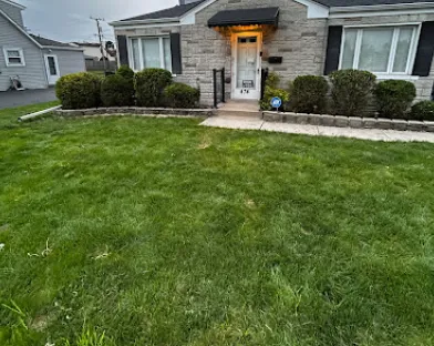 Affordable lawn care service in Northlake, IL by Hugo's Landscaping