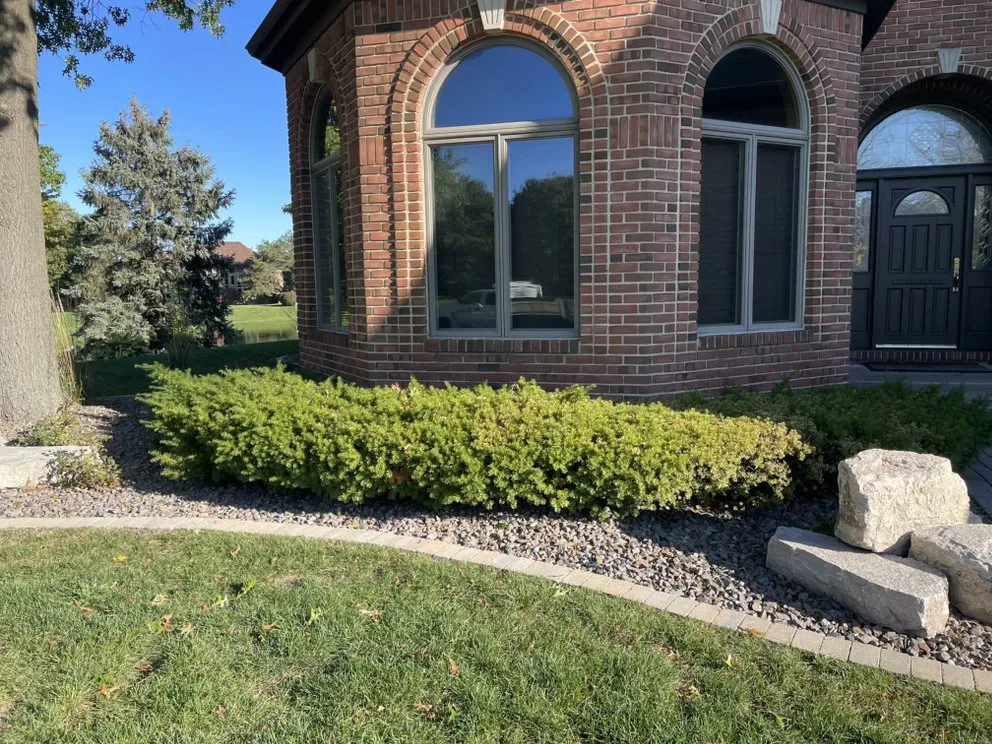 Reliable yard maintenance for homes in Lake Station, IN by Hugo’s lawncare