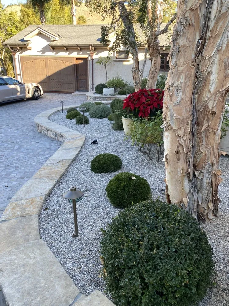 Expert garden landscaping in Inglewood, CA - Huizar’s Landscaping