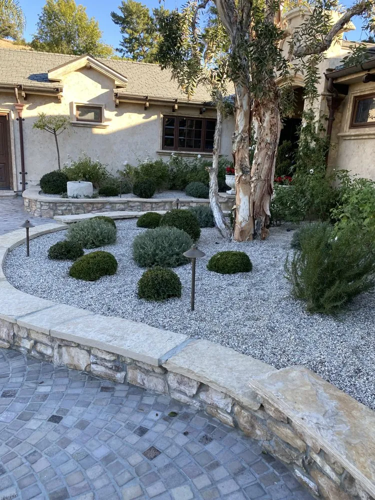 Trusted garden landscaping with custom design across Inglewood, CA - Huizar’s Landscaping