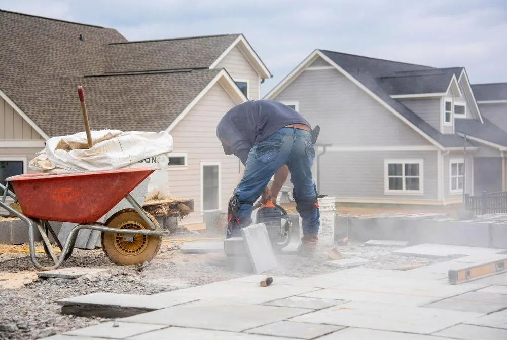 Local landscape installation for homes across Ooltewah, TN - Hulgan Lawncare and Landscaping