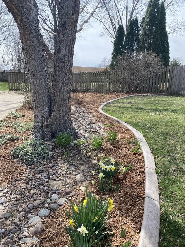 Affordable lawn mowing service for beautiful yards across Oak Grove, MO - Hull & Sons Land Services