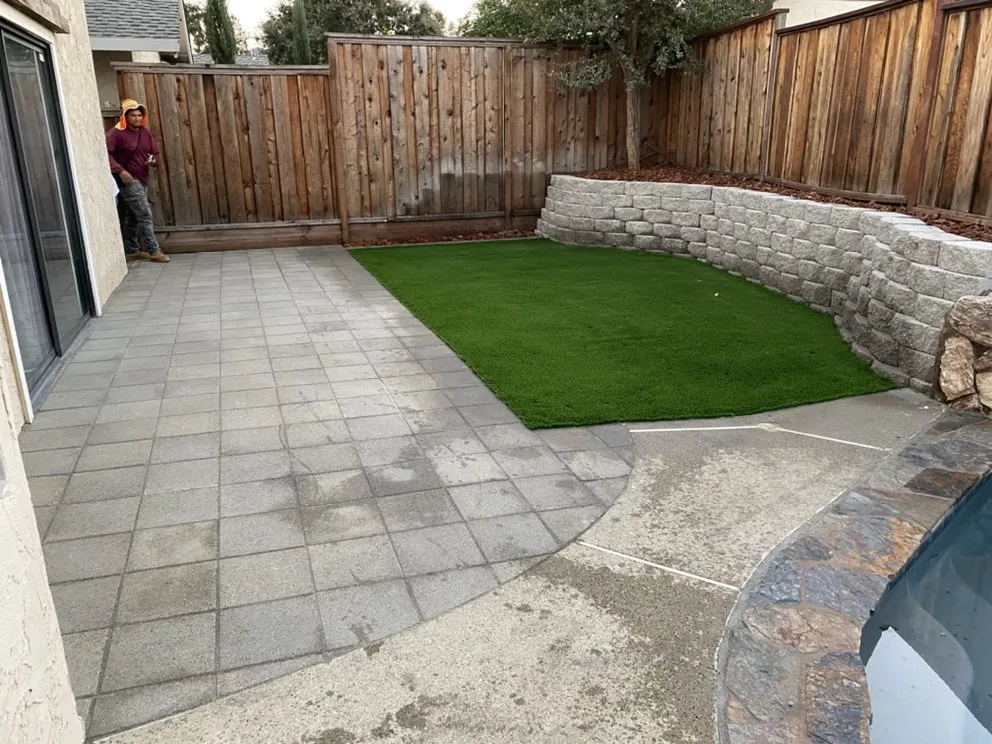 Trusted lawn mowing service experts serving Pittsburg, CA - Hulu’s Concrete & Landscaping
