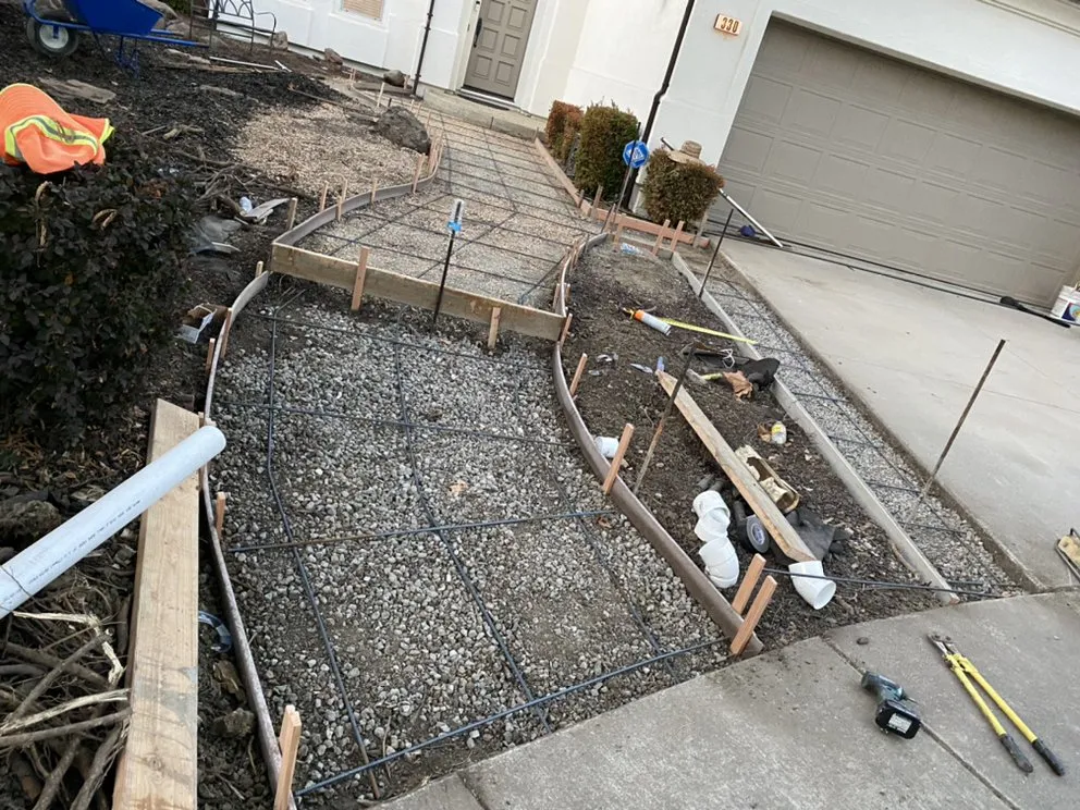 Custom yard cleanup service in Pittsburg, CA - Hulu’s Concrete & Landscaping