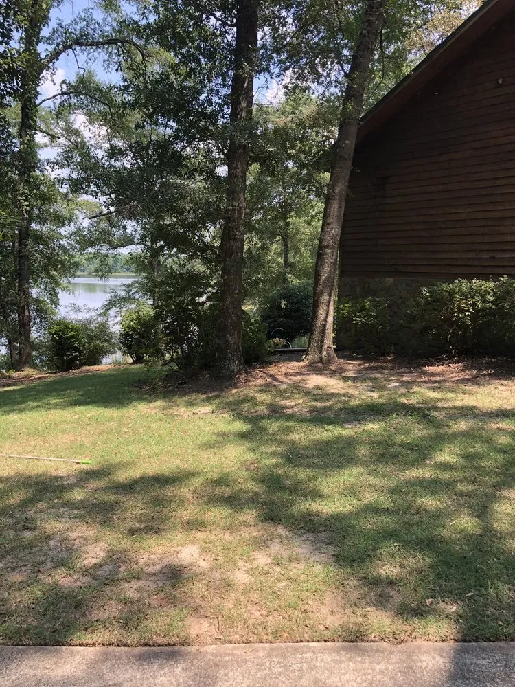 Custom yard maintenance in Macon, GA by Humberto Angel Landscaping