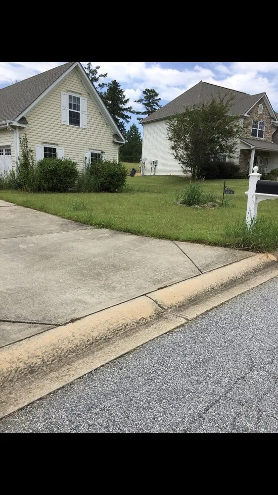 Expert lawn care service in Macon, GA - Humberto Angel Landscaping