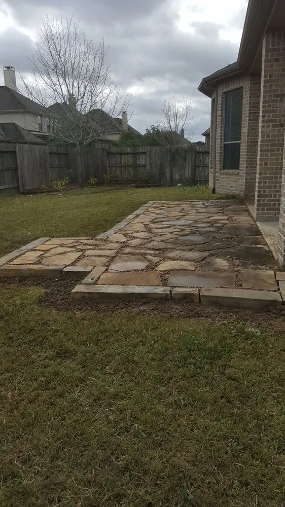 Trusted lawn care service for beautiful yards across Houston, TX - Humberto Lawn Service